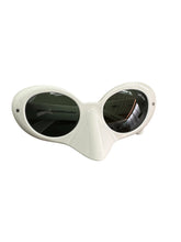 Load image into Gallery viewer, TheSoloist. x EYEVAN “Listen to the glasses” nose shades
